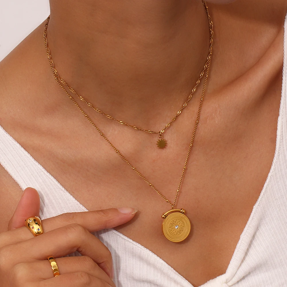 E.B.belle Centrum van het Univ - Coin Necklace Delicate recensie en prijs